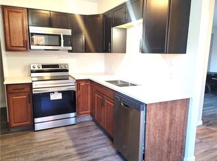 423 Westwood Dr #41, Kitchener, ON N2M5B5