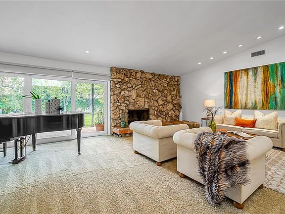 5th image of 4600 Cerro Verde Pl