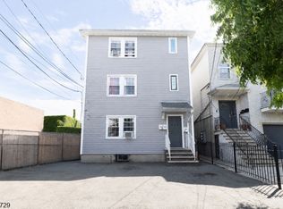 350 New St, Newark City, NJ 07103