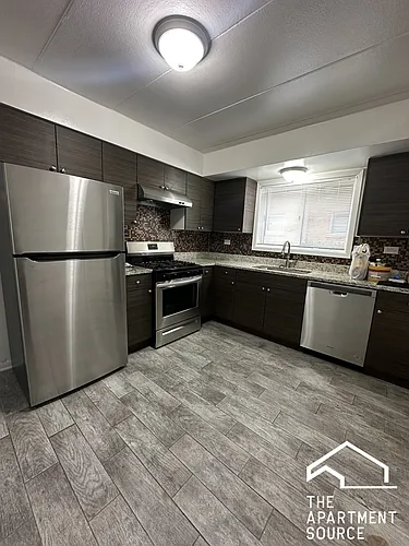 1302 Carol St Photo 1