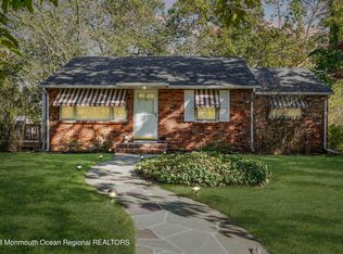 34 Hemlock Rd, Howell, NJ 07731