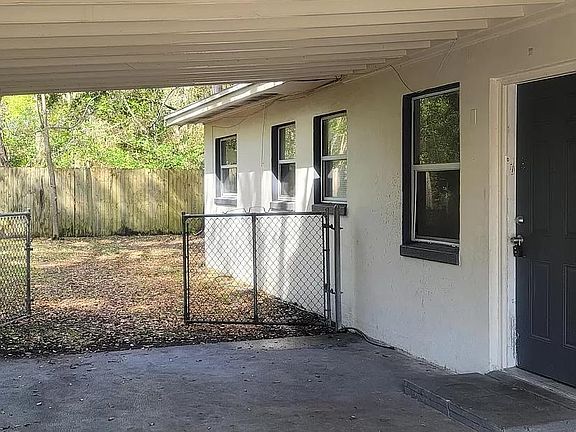 3rd image of 2148 Monteau Dr