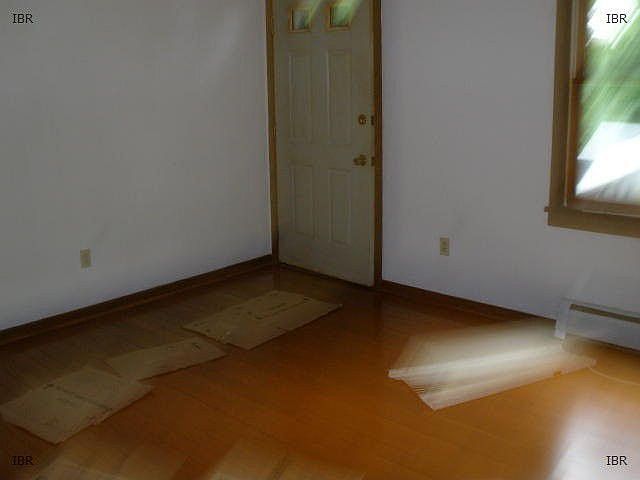 2nd image of 4010 Garrett Rd