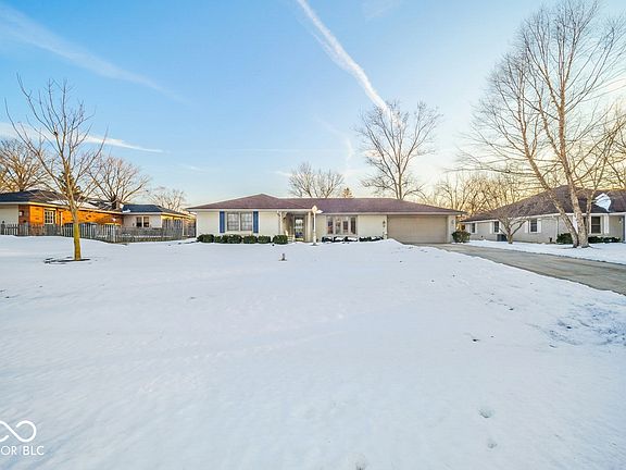 2nd image of 3211 Spring Dr