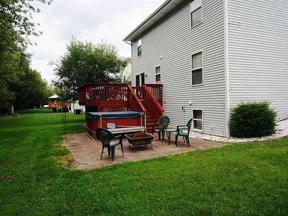5th image of 4537 Hilltop Dr