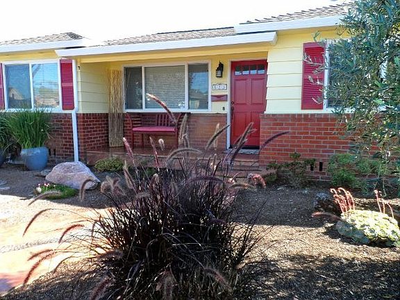 2nd image of 523 Bellevue St