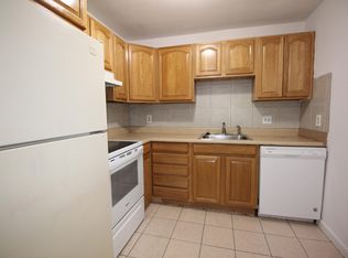 17 Weld St APT 36, Framingham, MA 01702