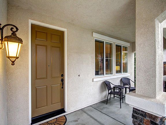 2nd image of 611 Tara Bella Dr