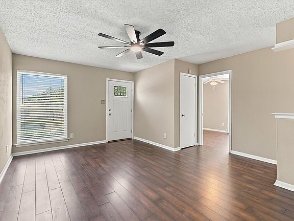 5th image of 2905 Regal Rd