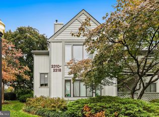 2318 Hunters Run Dr UNIT 2318, Reston, VA 20191