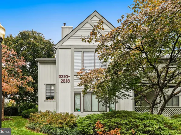 2318 Hunters Run Dr Unit 2318, Reston, VA 20191