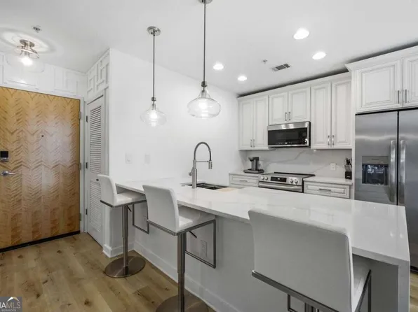400 W Peachtree St NW Unit 705, Atlanta, GA 30308