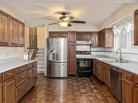5th image of 5364 Ivywood Ln