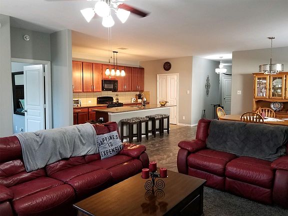 5th image of 3206 Lauren Oaks Ln