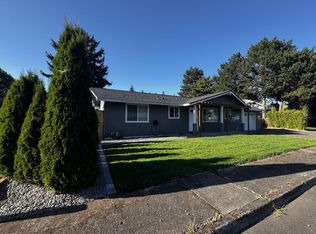 33691 NE Karen Pl, Scappoose, OR 97056