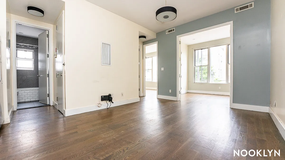 Building Photo - 18 Dodworth St #2L