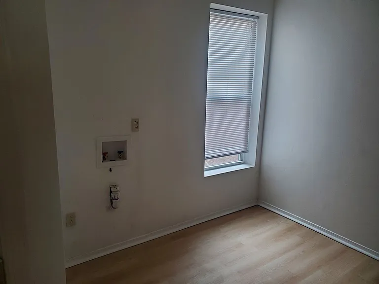 6040 Ogontz Ave — Photo 10