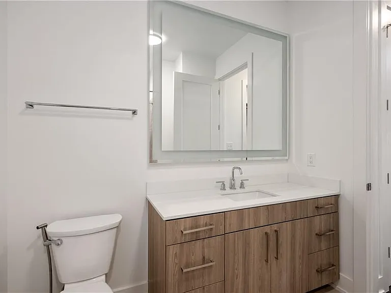775 Juniper St NE #605 — Photo 12