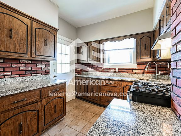 776928_005_kitchen_13876964.jpg