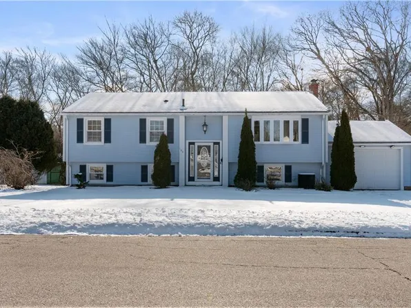 188 Brookwood Rd, Warwick, RI 02889