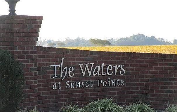 1st image of 468 Pointe Vista Dr