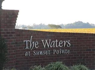 468 Pointe Vista Dr, Elizabeth City, NC 27909