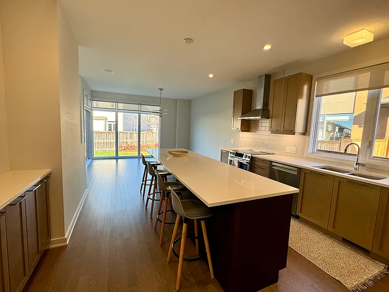 622 Summerhill St #1 — Photo 12