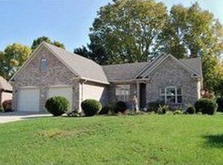 311 Creekbend Ln, Indianapolis, IN