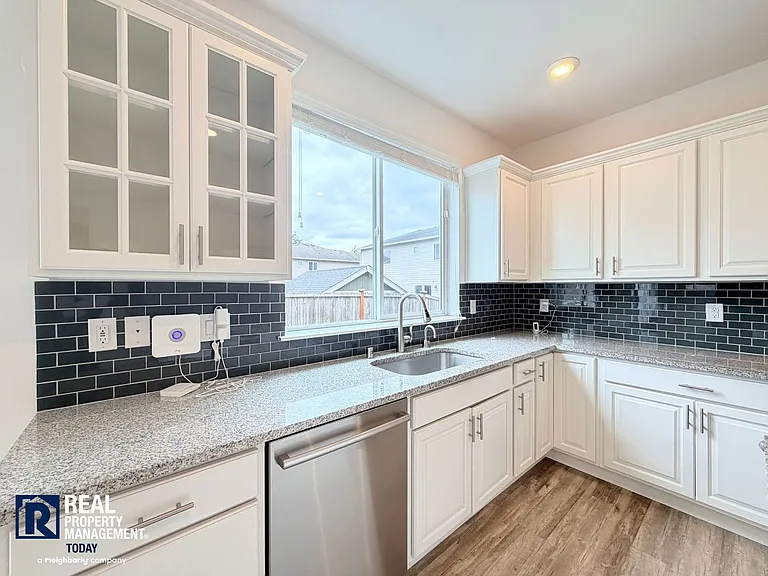 15329 SE 278th St — Photo 6