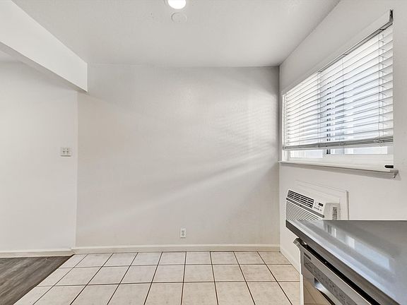 4th image of 131 Cerrito Ave APT 2