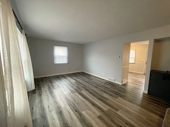 5th image of N169W20360 Georgetown Dr #20360