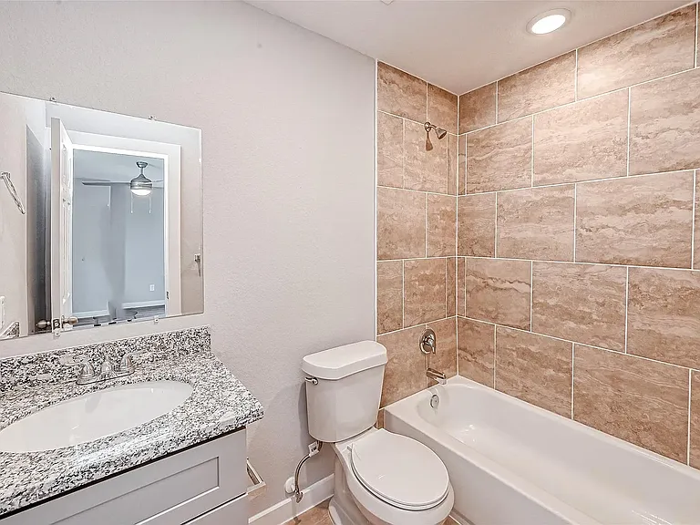 8125 Eastover St #B — Photo 6