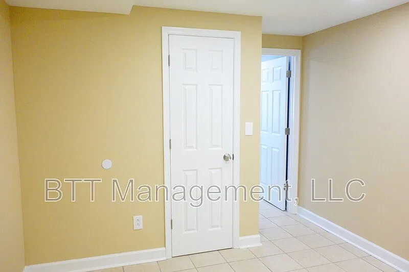 1 bed, 1.0 bath, 500 sqft, $1,295 — Photo 3