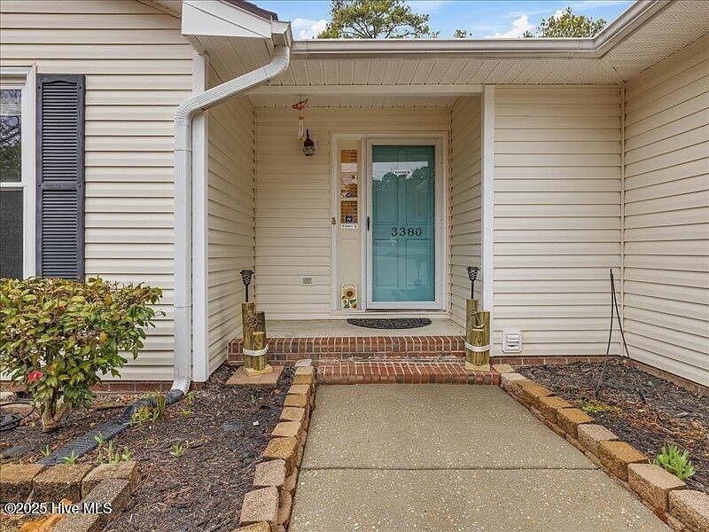1st image of 3380 Hawthorne Street