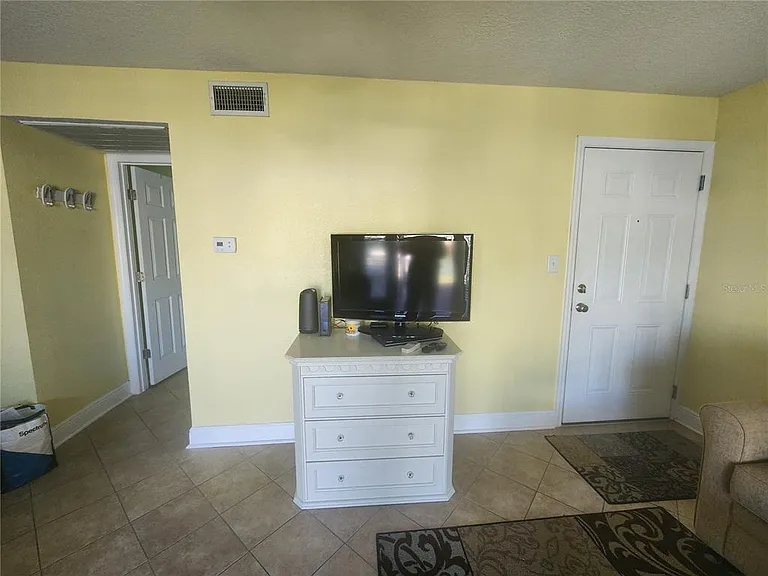 5215 Coquina Key Dr SE #B — Photo 8