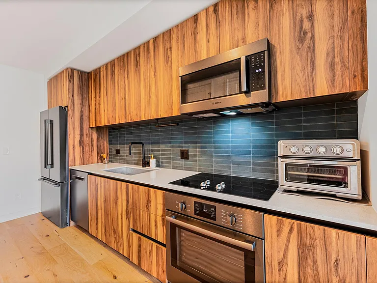 84 East Ave #3708 — Photo 11
