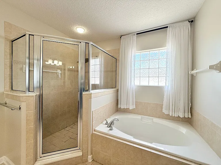 11288 Panther Creek Pkwy — Photo 27