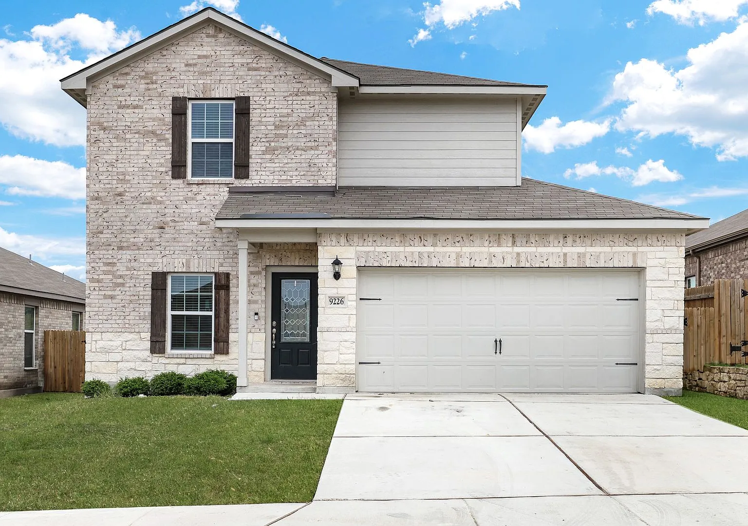 Move-In Special: One Week Free Well-Planned Layout Close To Randolph Afb And 1604 — Photo 1
