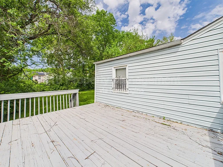 3354 Jackson Ave — Photo 24