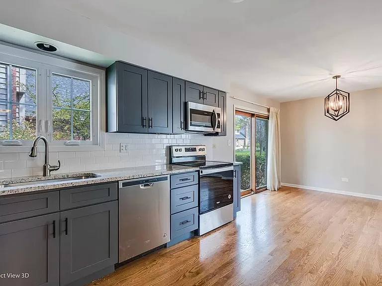 4740 Florence Ave — Photo 2