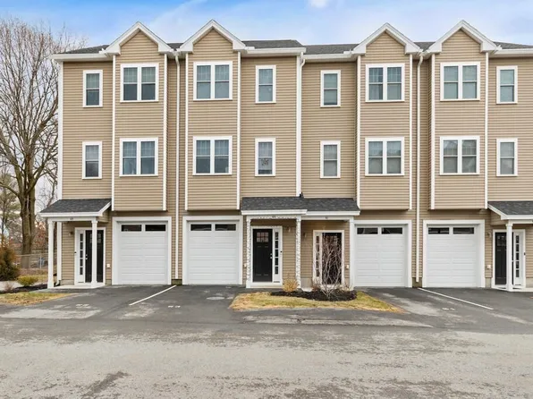 7 Gorham St #61, Chelmsford, MA 01824