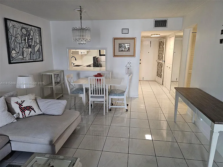 215 SE 3rd Ave #205A — Photo 13