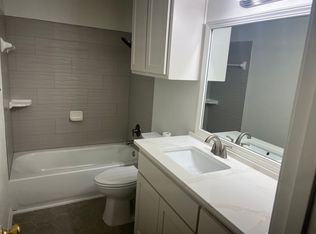 1303 N Nolan River Rd #B, Cleburne, TX 76033