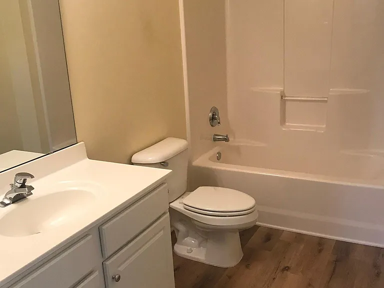 5006 Carleton Dr #95 — Photo 30
