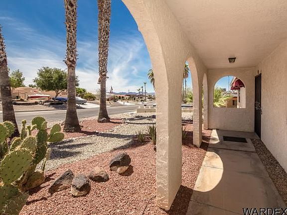 3rd image of 3831 Cherry Tree Blvd