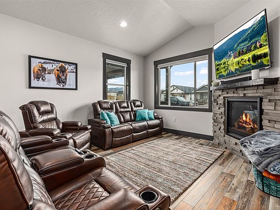 4th image of 2519 Chuck Wagon Dr