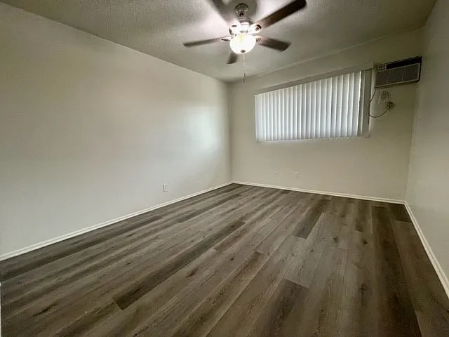 685 E Vista Chino #G2 — Photo 18