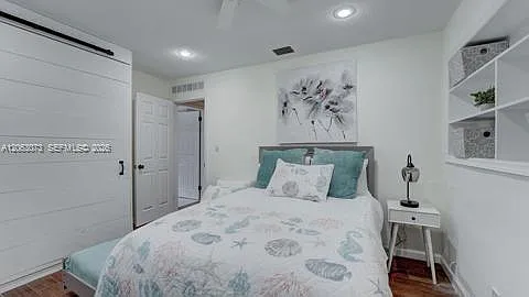 112 NE 10th Ave — Photo 39