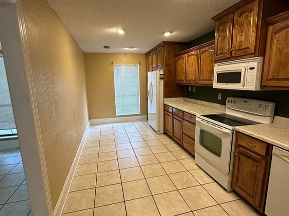 5th image of 4215 Ingalls Ave
