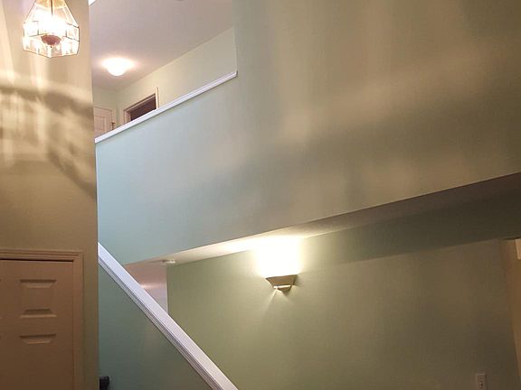 5th image of 10467 SW Park St
